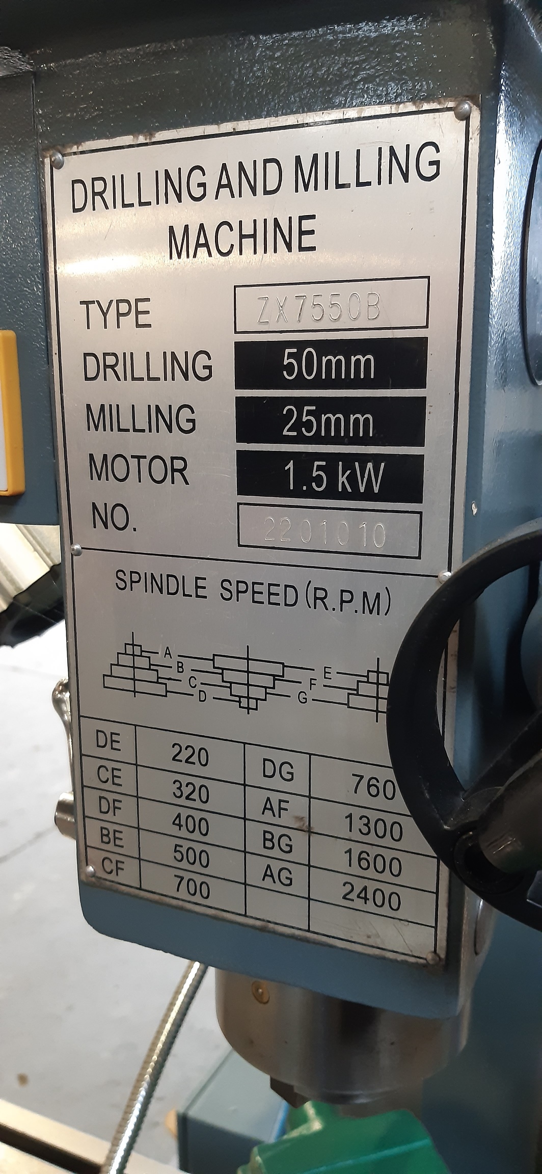 Milling machine, XZX7550CW Geared head with 3 Axis DRO