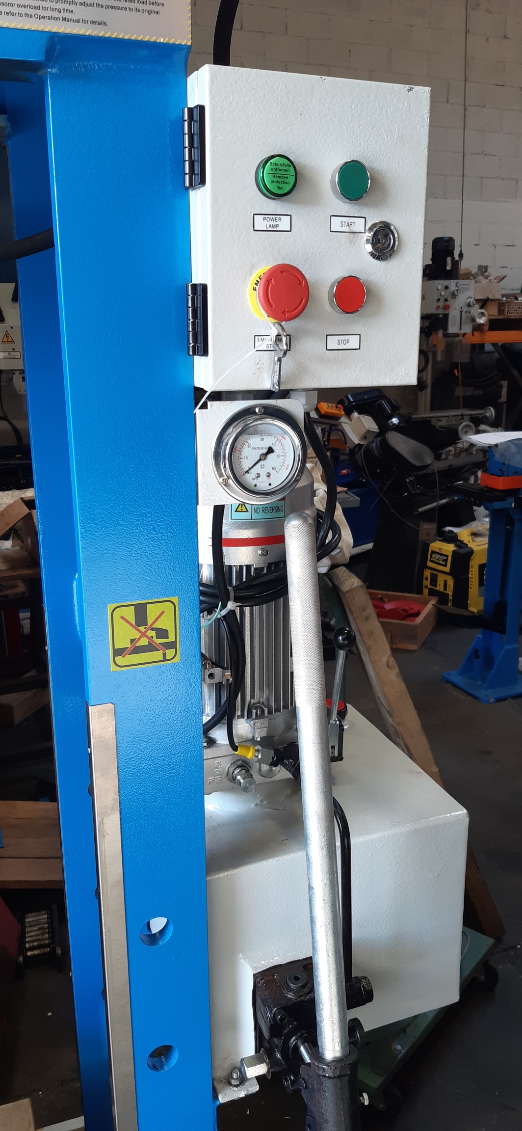 Hydraulic press 60 ton, 3 phase with manual pump, sliding head new